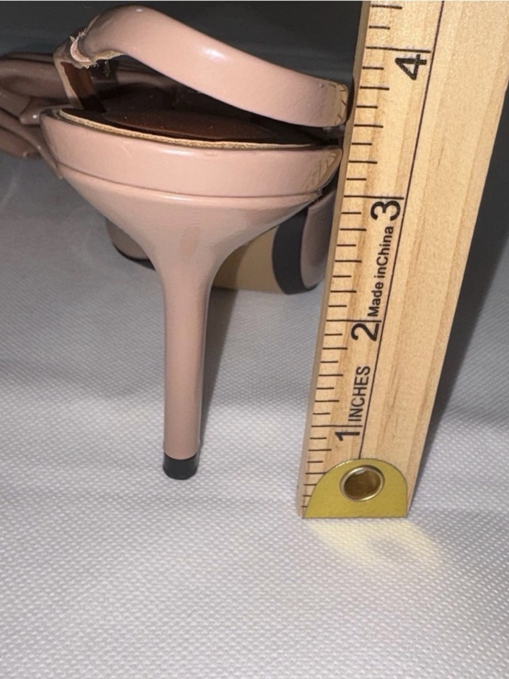 ZARA Nude Beige Patent Heels With Bow Sz 37 US 6.5  3” Heel - Picture 9 of 10